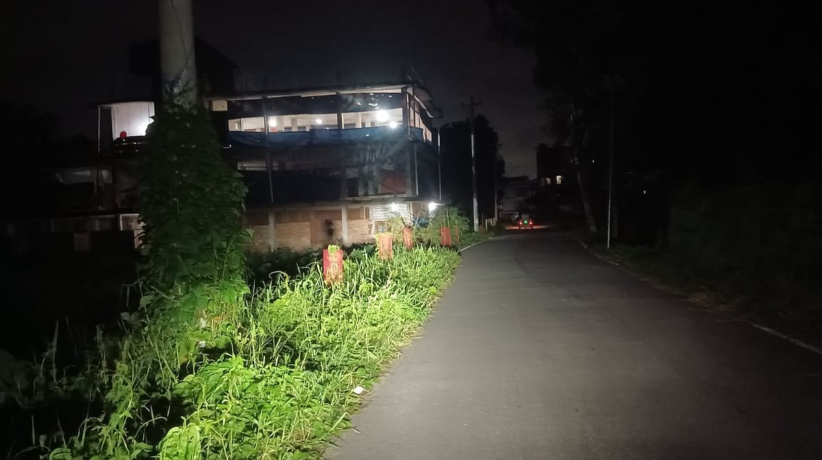 হাটহাজারীতে ধাওয়া করে তরুণকে গুলি, আতঙ্ক