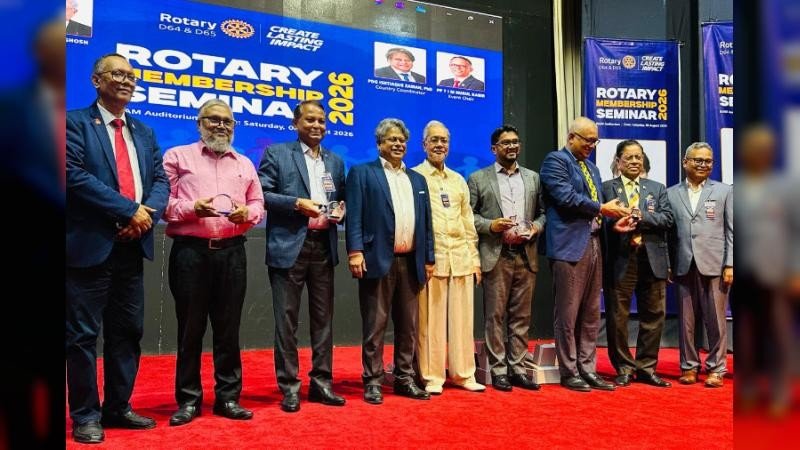 রোটারি ইন্টারন্যাশনাল-এর সম্মানজনক 'এভিনিউ অব সার্ভিস' পদক পেলেন ডা. হাবিবুল্লাহ তালুকদার রাসকিন