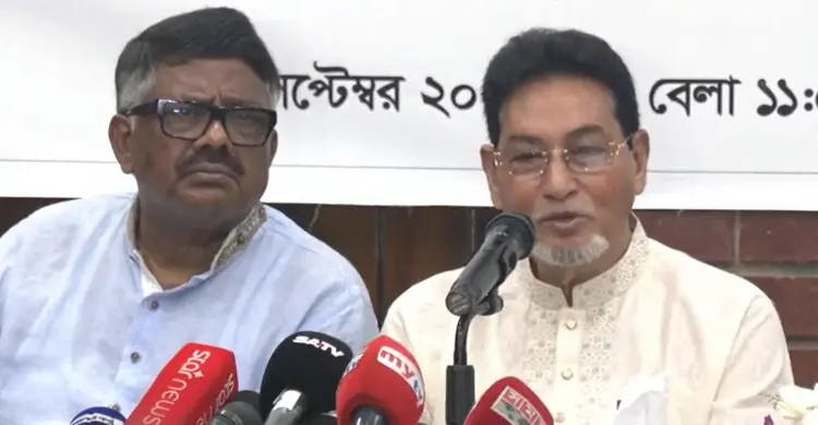 ১৯৭৪ সালের দুর্ভিক্ষে রাস্তার পাশে শত শত মরদেহ পড়ে থাকতে দেখেছি