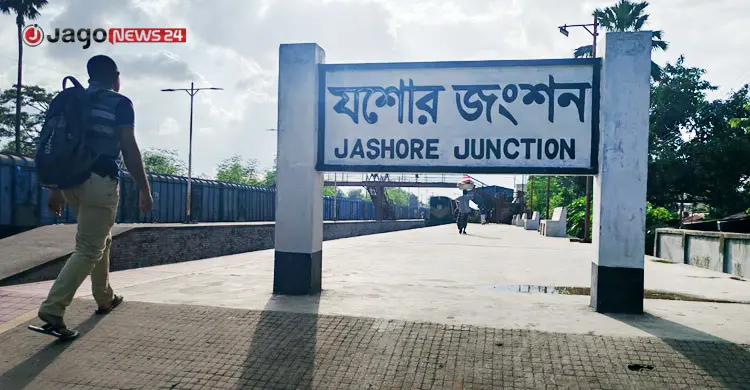 যশোর রেলে আয় বাড়লেও বাড়েনি সেবা