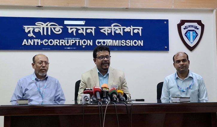 দুর্নীতিকে নির্বাসনে পাঠাতে হবে: দুদ‌কের নতুন স‌চিব 
