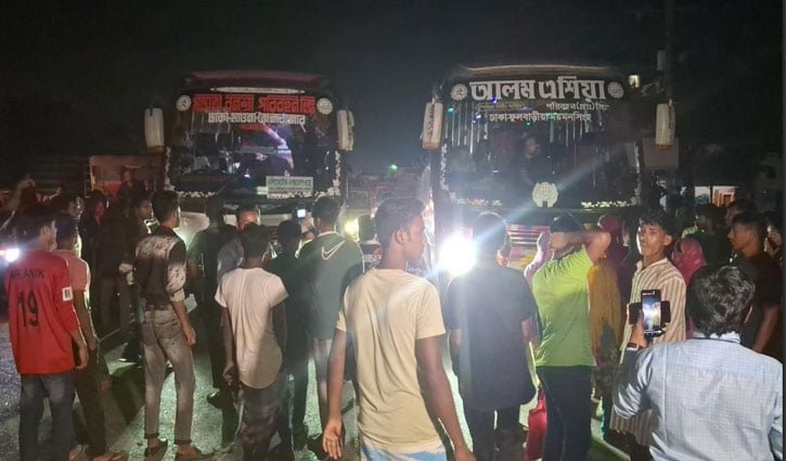 জৈনা বাজারে শ্রমিকদের সড়ক অবরোধ, তীব্র যানজট