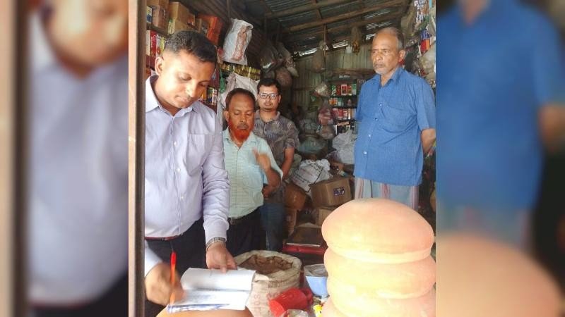 মনোহারী দোকানে বিক্রি হচ্ছে যৌন উত্তেজক ও গর্ভ ধারণের ওষুধ,মোবাইল কোর্টে জরিমানা 