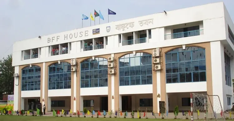 ফিফার নিষেধাজ্ঞা-ঝড়ে টালমাটাল বাংলাদেশের ঘরোয়া ফুটবল