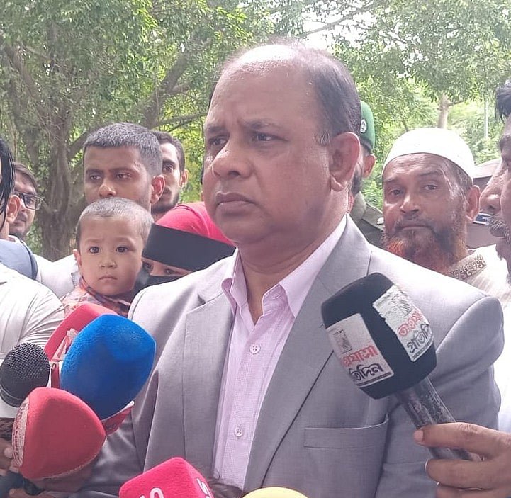 তারা কোর্টের অনুমোদন নেবে নাকি সরকারের অনুমোদন দিয়ে পাঠাবে—এটা তাদের ব্যাপার