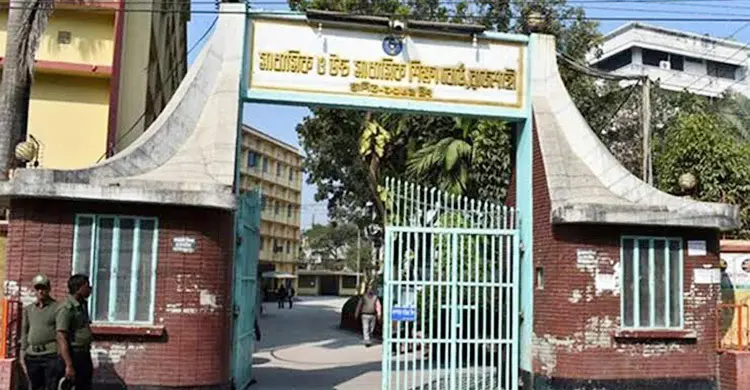 রাজশাহীতে এসএসসির ৯৮ হাজার ৭১০ খাতা চ্যালেঞ্জের আবেদন