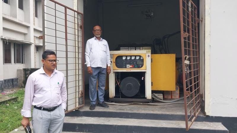 শাহজাদপুর স্বাস্থ্য কমপ্লেক্সের জেনারেটর চালু, স্বস্তি রোগী ও স্বাস্থ্যকর্মীদের