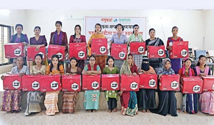 বান্দরবানে ১০০ নারীর পাশে বসুন্ধরা শুভসংঘ