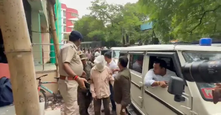 আইএসআই’র চর সন্দেহে কলকাতায় গ্রেফতার পাকিস্তানি নাগরিক
