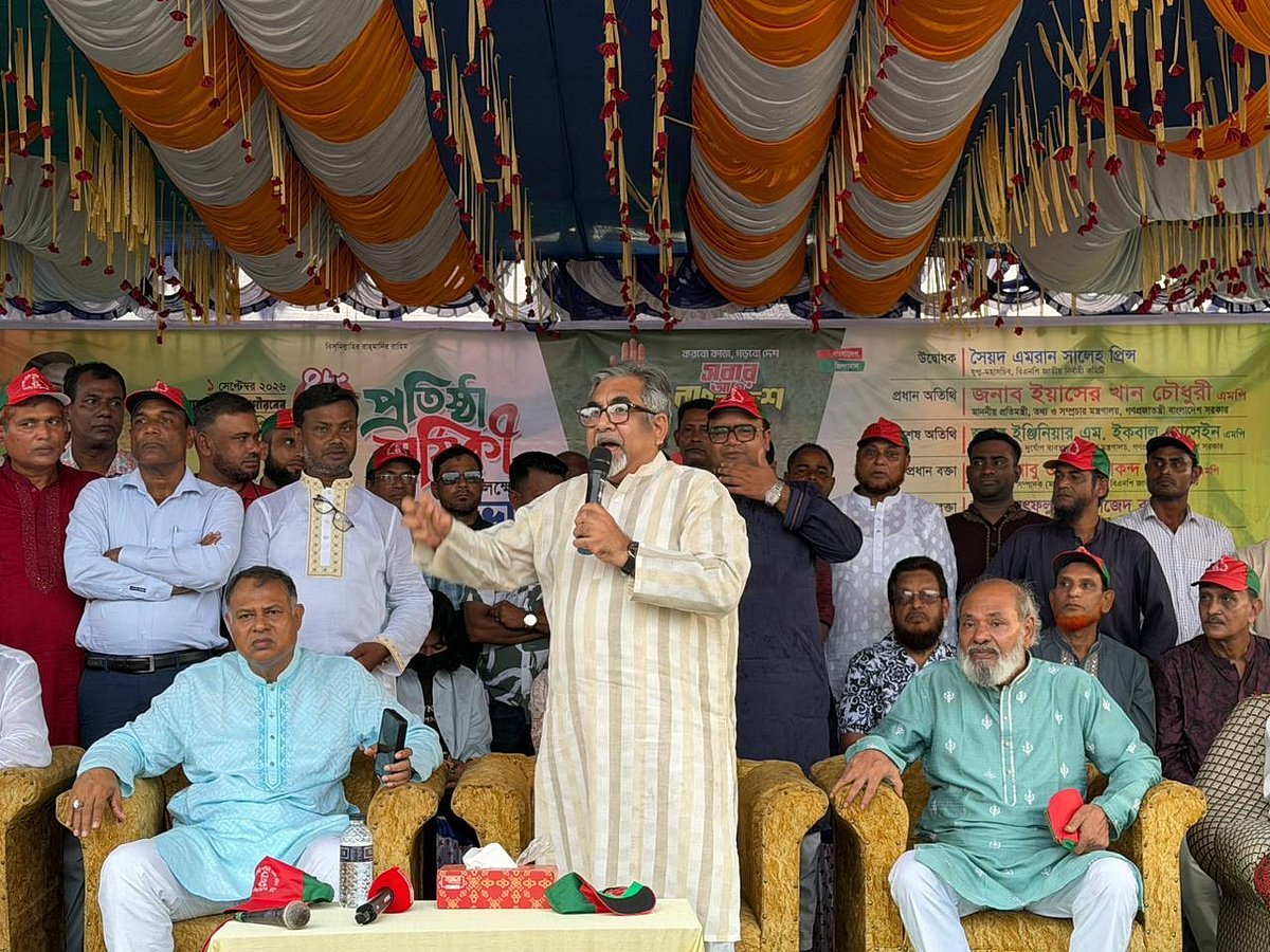 শুধু গাড়ি কমানো নয়, লংমার্চই প্রত্যাহার করা উচিত: এমরান সালেহ