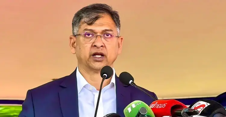 ৭০ অনুচ্ছেদে পরিবর্তন আনার উদ্যোগ নিয়েছে সরকার: স্বরাষ্ট্রমন্ত্রী