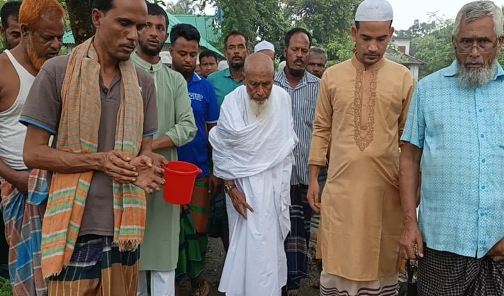 এক মসজিদে ৫৬ বছর ইমামতি, এলাকাবাসীর উদ্যোগে উমরাহ