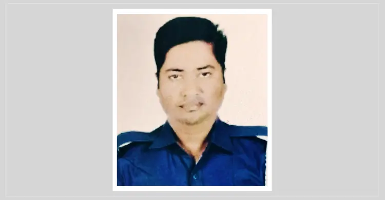 পুলিশের পিকআপের ওপর ট্রাক উল্টে কনস্টেবল নিহত