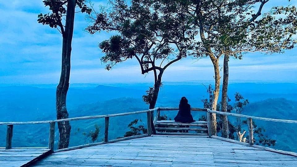 একা ঘুরতে শেখো প্রিয়