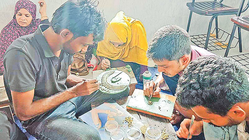 বাধা পেরিয়ে ঘুরে দাঁড়ানো