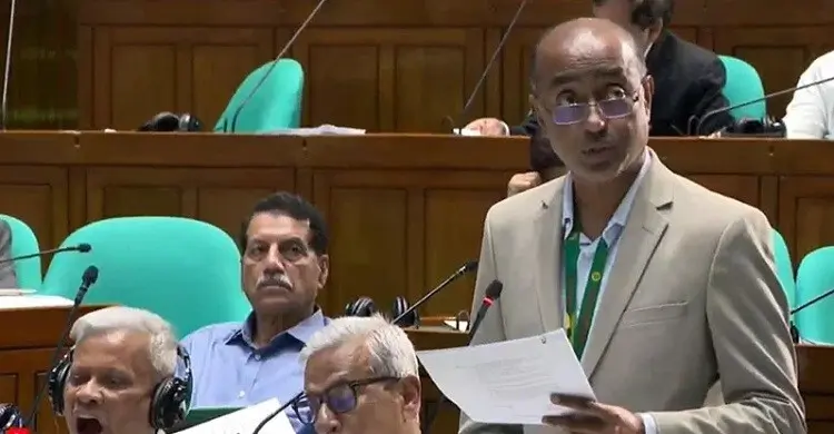 মাননীয় স্পিকার, আমার একটা মাত্র বউ: সংসদে আইনমন্ত্রী