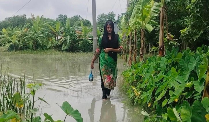 দুই দপ্তরের দায় ঠেলাঠেলি: চার দশক ধরে জোয়ারের পানিতে ভাসছে পটুয়াখালীর লোন্দা গ্রাম