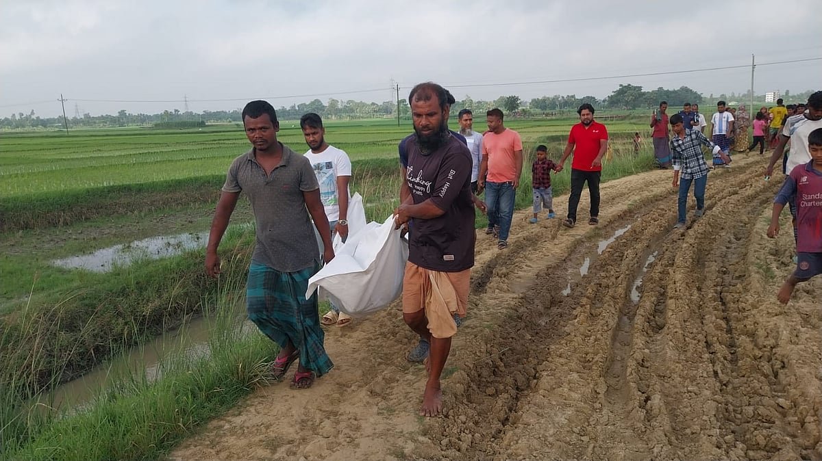 ‎জয়পুরহাটে দুজনকে পিটিয়ে রাস্তার ওপর ফেলে যায় দুর্বৃত্তরা, একজনের মৃত্যু