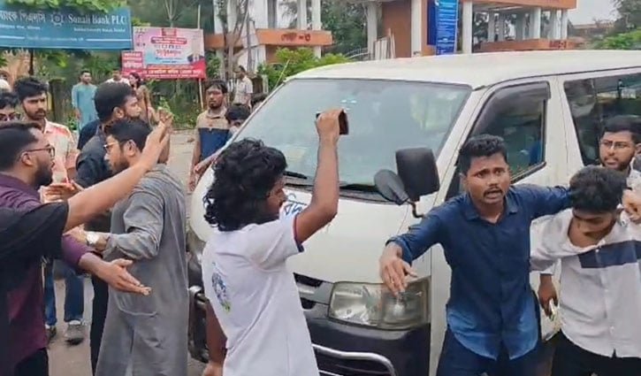 বরিশাল বিশ্ববিদ্যালয়ে ছাত্রদল-শিবির সংঘর্ষে আহত ১০