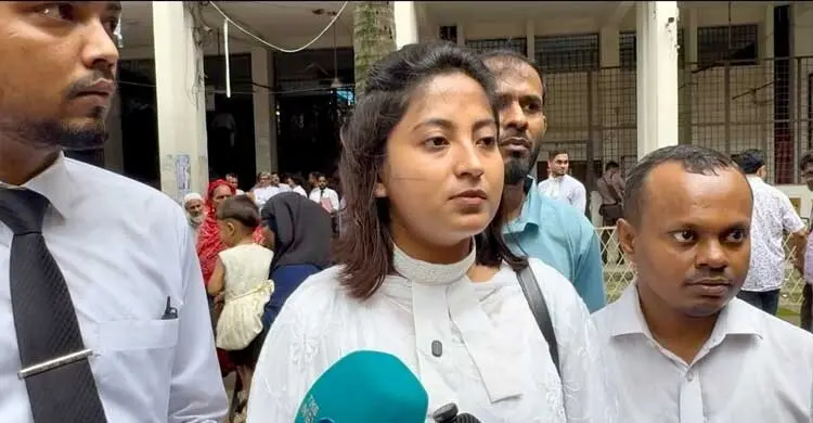 চিকিৎসা না পাওয়ার অভিযোগ পলকের আইনজীবীর