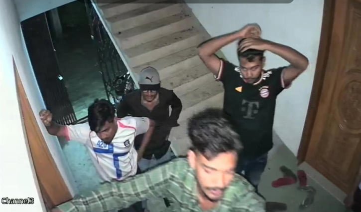 আশুলিয়ায় ‘লিভ ইন’ সন্দেহে দম্পতির ফ্ল্যাটে চড়াও