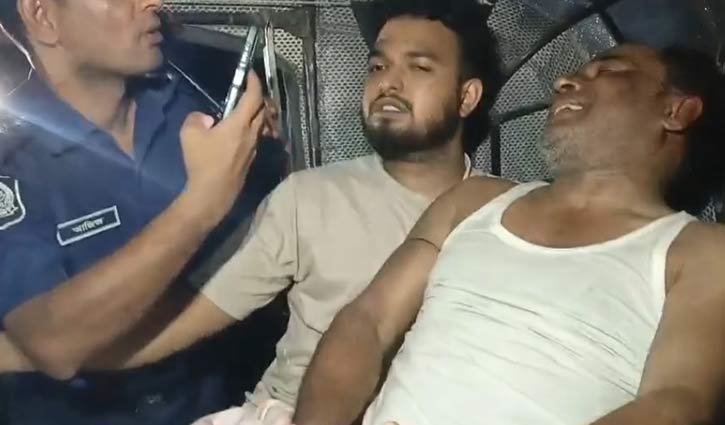 লেজার লাইটে টার্গেট, কৃষকদল নেতাকে লক্ষ্য করে গুলি 