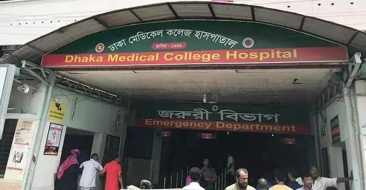 রাজধানীতে দুই অটোরিকশার সংঘর্ষ, একটির চালক নিহত