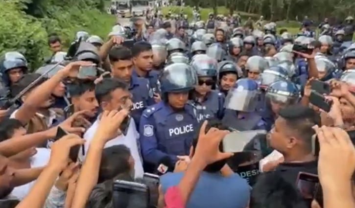 পুলিশের বাধা উপেক্ষা করে হবিগঞ্জের পথে এনসিপির নেতারা