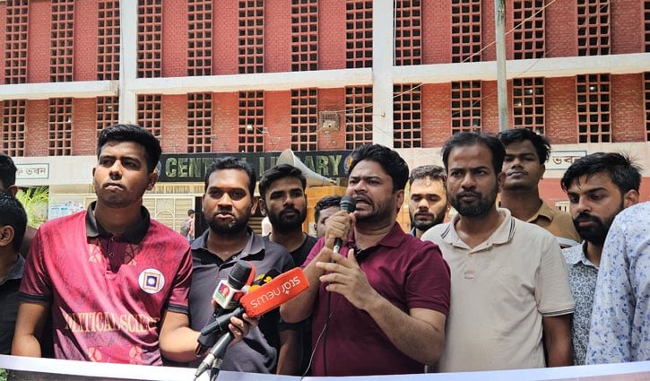 জ্ঞানচর্চার পরিবেশ নষ্ট করতেই লাইব্রেরিতে শিবিরের হামলা: রাবি ছাত্রদল