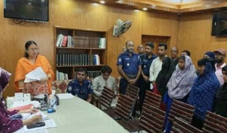 সাতক্ষীরায় এক বিদ্যালয়ে ১৩ ছাত্রীর বাল্যবিয়ে!