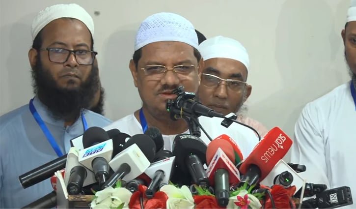 দুর্নীতিবাজরা দেশের রন্ধ্রে রন্ধ্রে প্রবেশ করছে: মুফতি রেজাউল 
