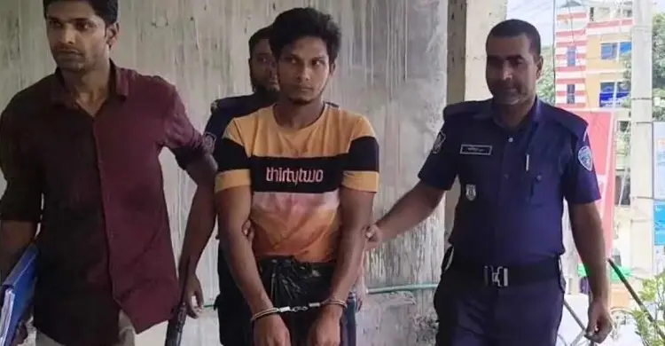 চট্টগ্রামে পরকীয়ার জেরে কোদালের আঘাতে স্ত্রী নিহত, স্বামী গ্রেফতার
