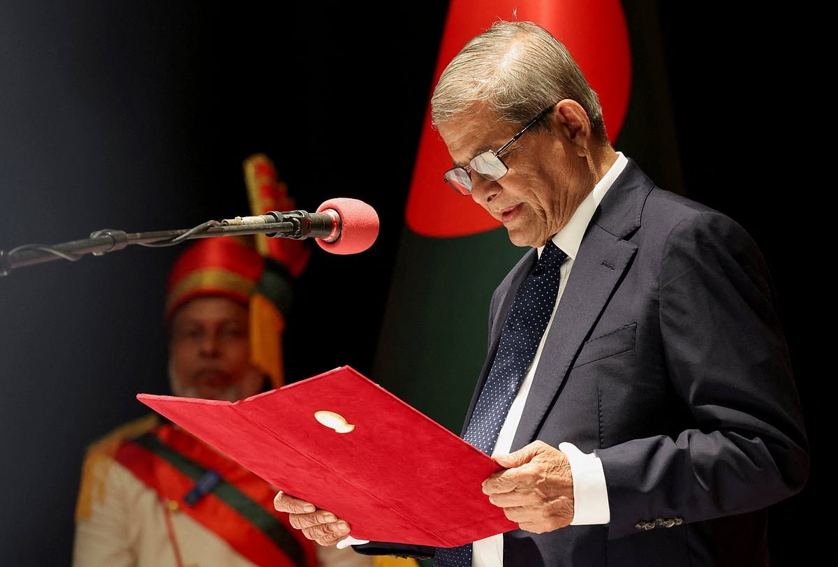 ‘আমাদের স্যার’ থেকে ‘আমাদের রাষ্ট্রপতি’